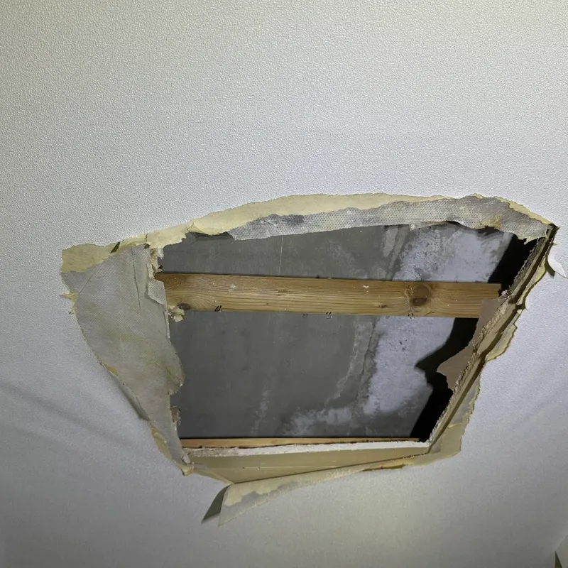 아랫집·윗집 책임 분쟁 현장 사진